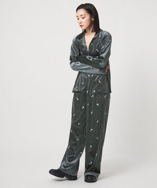 CITEN（シテン）の「＜CITEN＞ベロアエンブロイダリーカットパンツ（その他パンツ・レディース・ダークグリーン/オリーブ・M/S）」の16枚目の写真