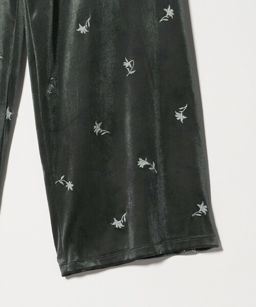 CITEN（シテン）の「＜CITEN＞ベロアエンブロイダリーカットパンツ（その他パンツ・レディース・ダークグリーン/オリーブ・M/S）」の8枚目の写真