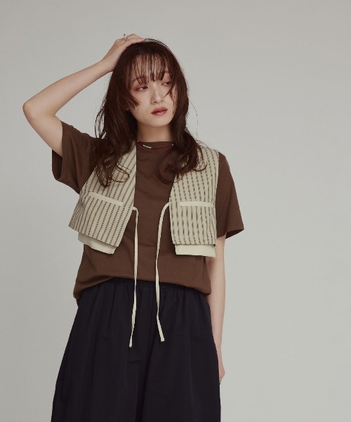 W:Huku(フーク)の「【W:Huku / ブロードストライプ】ショート ベスト / Broad Stripe Short Vest(ベスト・レディース・ブラウン/ベージュ/ブラック/ブルー・FREE)」の7枚目の写真