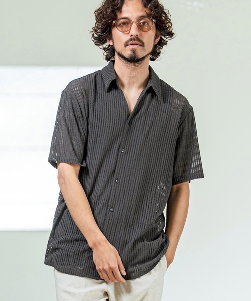 Magine（マージン）の「mhs2547- Sheer Fabric Skipper Neck Short Sleeve Shirt ショートスリーブシャツ(MGN-261-023)（シャツ/ブラウス・メンズ・ホワイト/チャコール/ブラック・44/48/46）」の3枚目の写真