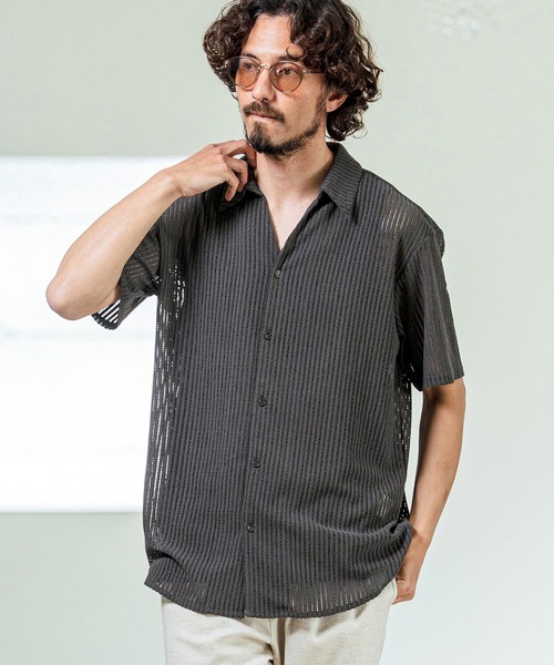Magine（マージン）の「mhs2547- Sheer Fabric Skipper Neck Short Sleeve Shirt ショートスリーブシャツ(MGN-261-023)（シャツ/ブラウス・メンズ・ホワイト/チャコール/ブラック・44/48/46）」の9枚目の写真