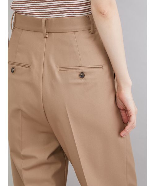 Mila Owen(ミラオーウェン)の「2タックテーパードパンツ(その他パンツ・レディース・キャメル/ブルー/ブラック・0/1)」の13枚目の写真