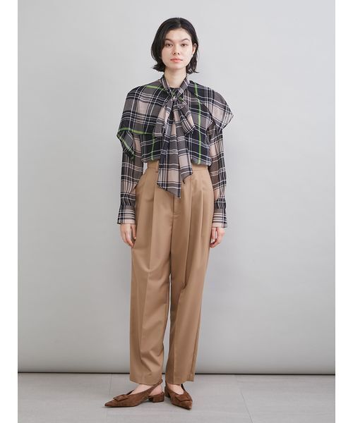 Mila Owen(ミラオーウェン)の「2タックテーパードパンツ(その他パンツ・レディース・キャメル/ブルー/ブラック・0/1)」の20枚目の写真