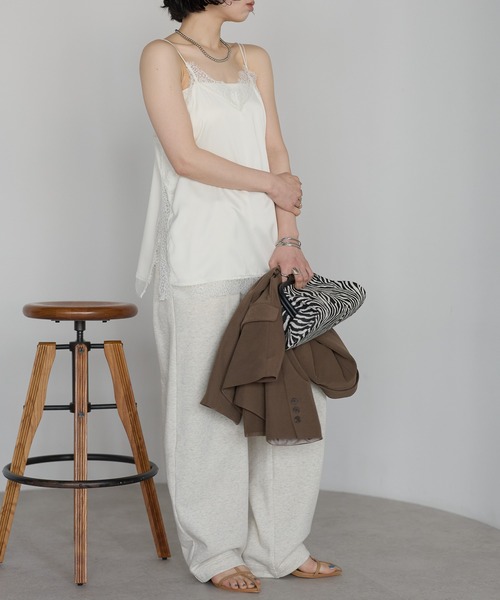 r.（アールドット）の「マットサテン　レースキャミソール（キャミソール・レディース・ブラック/アイボリー/ブラウン/チャコールグレー/オリーブ・FREE）」の21枚目の写真