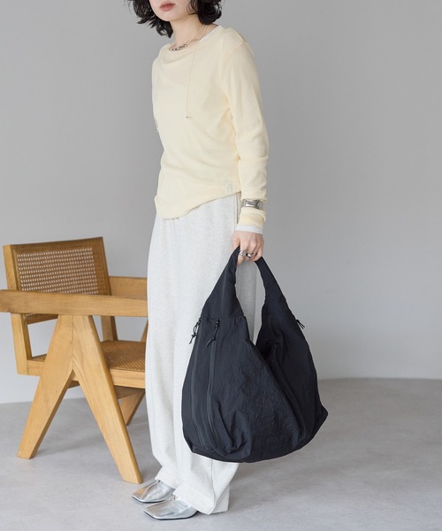 &MARKS(アンドマークス)の「N28【大容量・ポケット多数】ナイロンワンショルダーバッグ(ショルダーバッグ・レディース・ブラック/イエロー/ネイビー/ベージュ/レッド/ブラウン・FREE)」の13枚目の写真