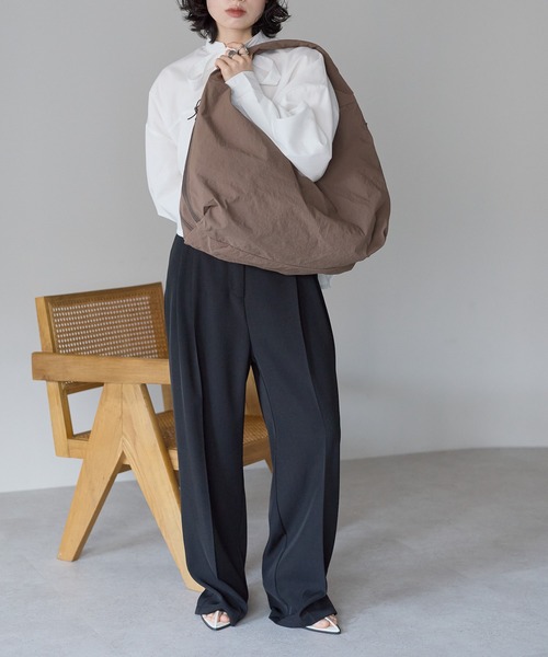 &MARKS(アンドマークス)の「N28【大容量・ポケット多数】ナイロンワンショルダーバッグ(ショルダーバッグ・レディース・ブラック/イエロー/ネイビー/ベージュ/レッド/ブラウン・FREE)」の20枚目の写真