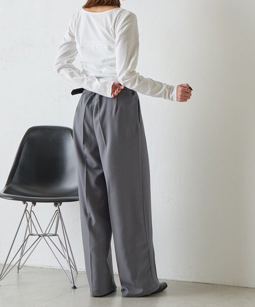 goocy(グーシー)の「【一枚で決まる!】ワンショルレヤード風トップス(Tシャツ/カットソー・レディース・ブラック/チャコールグレー/ホワイト・FREE)」の9枚目の写真