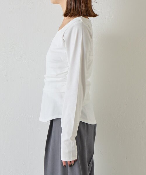 goocy(グーシー)の「【一枚で決まる!】ワンショルレヤード風トップス(Tシャツ/カットソー・レディース・ブラック/チャコールグレー/ホワイト・FREE)」の13枚目の写真