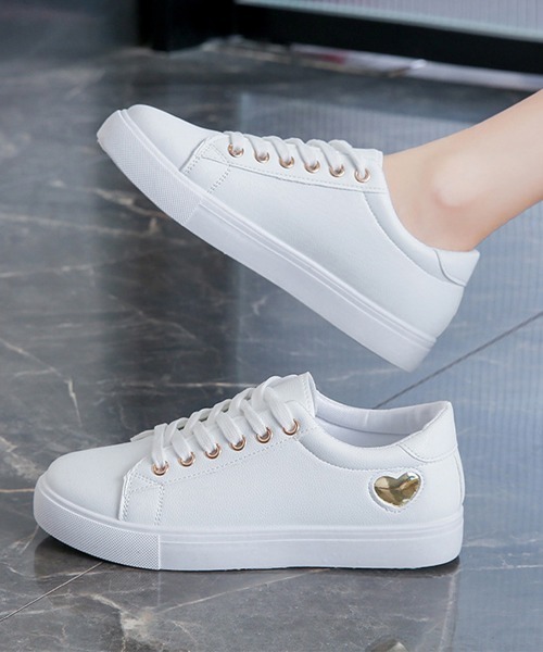 Miniministore(ミニミニストア)の「ローカットスニーカー レディース ハート(スニーカー・レディース・シルバー/レッド/ゴールド・22.5cm/23.0cm/23.5cm/24.0cm/24.5cm/25.0cm)」の3枚目の写真