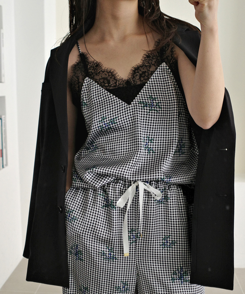 SLOBE IENA（スローブイエナ）の「Margaux Dereume × SLOBE lingerie キャミブラウス（キャミソール・レディース・ブルー/ブラック系その他・FREE）」の7枚目の写真