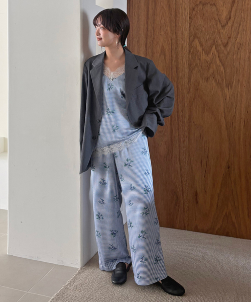 SLOBE IENA（スローブイエナ）の「Margaux Dereume × SLOBE lingerie キャミブラウス（キャミソール・レディース・ブルー/ブラック系その他・FREE）」の17枚目の写真