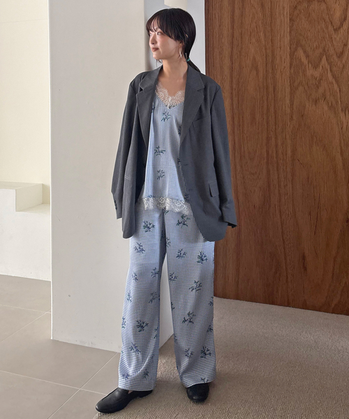 SLOBE IENA（スローブイエナ）の「Margaux Dereume × SLOBE lingerie キャミブラウス（キャミソール・レディース・ブルー/ブラック系その他・FREE）」の18枚目の写真