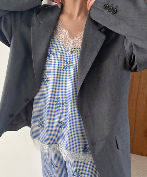 SLOBE IENA（スローブイエナ）の「Margaux Dereume × SLOBE lingerie キャミブラウス（キャミソール・レディース・ブルー/ブラック系その他・FREE）」の20枚目の写真