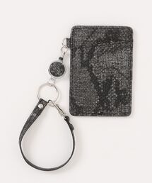 SVEC（シュベック）の「パイソン柄リール付きパスケース（パスケース）」