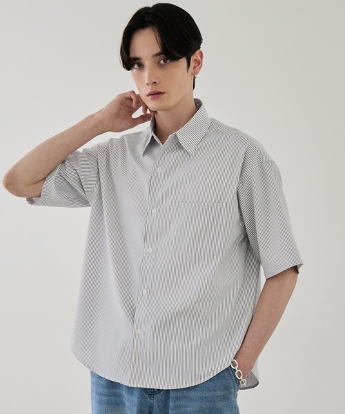 LUENNA(ルエナ)の「【LUENNA】Compact Half Sleeve Regular Collar Shirt / コンパクト半袖レギュラーカラーシャツ(シャツ/ブラウス・メンズ・ライトブルー/ダークブラウン/ブラック系1・S/M/L)」の2枚目の写真