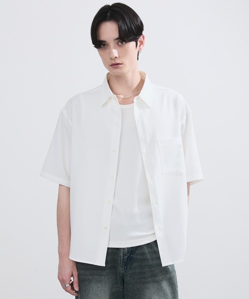 LUENNA(ルエナ)の「【LUENNA】Compact Half Sleeve Regular Collar Shirt / コンパクト半袖レギュラーカラーシャツ(シャツ/ブラウス・メンズ・ライトブルー/ダークブラウン/ブラック系1/グリーン/ホワイト・S/M/L)」の6枚目の写真
