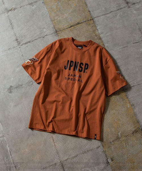 TAION(タイオン)の「【TAION(タイオン)】〈ユニセックス〉ノンダウン ジャパンスペシャル アーム刺繍 Tシャツ(Tシャツ/カットソー・メンズ・ホワイト系その他6/ホワイト系その他7/ブラック系その他6/ブラック系その他7/オレンジ系その他6/ホワイト系/ブラック系/オリーブ系/ネイビー系2・S/M/L/XL/2XL/3XL)」の9枚目の写真