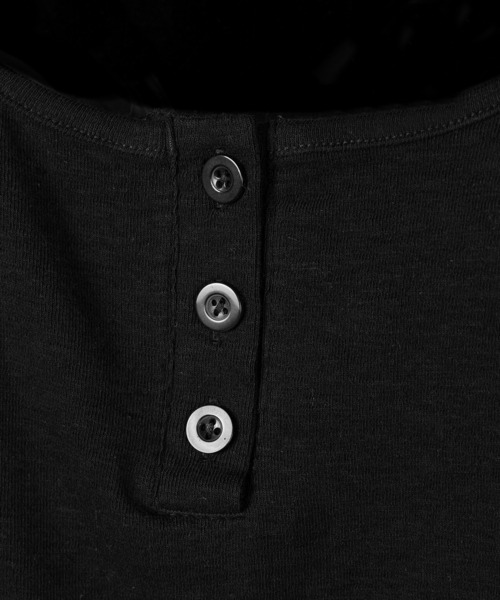 me+em select（ミームセレクト）の「【 ３color 】ヘンリーネックスクエアギャザー半袖Ｔシャツ ／henley neck square gather short sleeve T-Shirt（Tシャツ/カットソー・レディース・ブラック/グレー/ホワイト・FREE）」の4枚目の写真