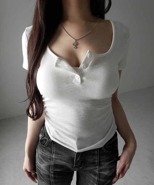 me+em select（ミームセレクト）の「【 ３color 】ヘンリーネックスクエアギャザー半袖Ｔシャツ ／henley neck square gather short sleeve T-Shirt（Tシャツ/カットソー・レディース・ブラック/グレー/ホワイト・FREE）」の21枚目の写真