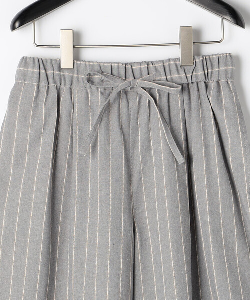ONIGIRI（オニギリ）の「シャンブレー ワイドストライプパンツ（その他パンツ・レディース・オフホワイト/グレー/ベージュ・FREE）」の12枚目の写真