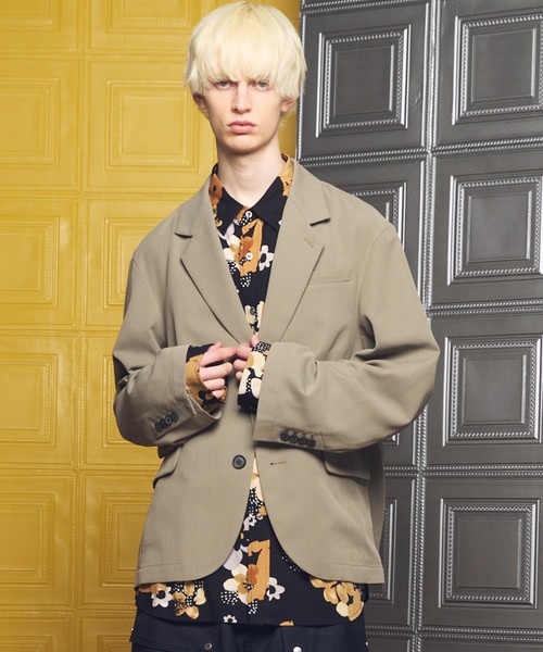 MAISON SPECIAL(メゾンスペシャル)の「《UNISEX》Crispy Cross Calze Regular-Over 2B Tailored Jacket/クリスピークロスカルゼレギュラーオーバー2Bテーラードジャケット【MAISON SPECIAL/メゾンスペシャル】■セットアップ対応■(テーラードジャケット・メンズ・グレー/バーガンディー/ブラック・2/1/0)」の2枚目の写真