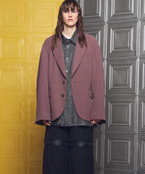 MAISON SPECIAL(メゾンスペシャル)の「《UNISEX》Crispy Cross Calze Regular-Over 2B Tailored Jacket/クリスピークロスカルゼレギュラーオーバー2Bテーラードジャケット【MAISON SPECIAL/メゾンスペシャル】■セットアップ対応■(テーラードジャケット・メンズ・グレー/バーガンディー/ブラック・2/1/0)」の17枚目の写真
