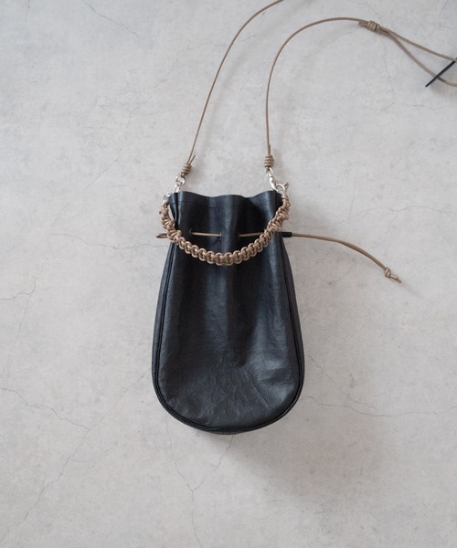 PR01.（ピーアールワン）の「SENTI Dyneema Leather MEDICINE BAG L+HAND STRAP / ダイニーマレザー メディスンバッグ L+ハンドストラップ（ショルダーバッグ・メンズ・ブラック系その他/ブラック・FREE）」の9枚目の写真