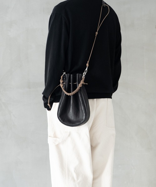 PR01.（ピーアールワン）の「SENTI Dyneema Leather MEDICINE BAG L+HAND STRAP / ダイニーマレザー メディスンバッグ L+ハンドストラップ（ショルダーバッグ・メンズ・ブラック系その他/ブラック・FREE）」の18枚目の写真