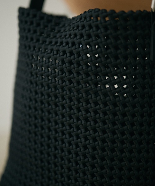 LAULEN(ローレン)の「leather belt mesh bucket shoulder bag /レザータッチメッシュバケットショルダーバッグ(ショルダーバッグ・レディース・ブラック/ベージュ・FREE)」の22枚目の写真