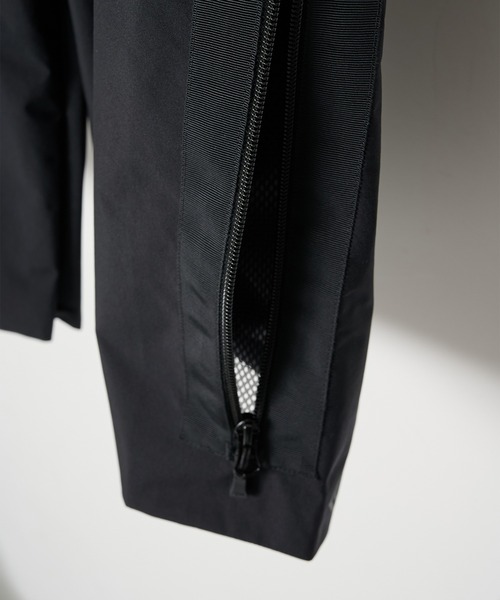 D-VEC(ディーベック)の「【D-VEC】WINDSTOPPER BY GORE-TEX LABS 30DY/TR2 3L FISHING TROUSERS(その他パンツ・メンズ・ブラック/グレー・2/1)」の4枚目の写真