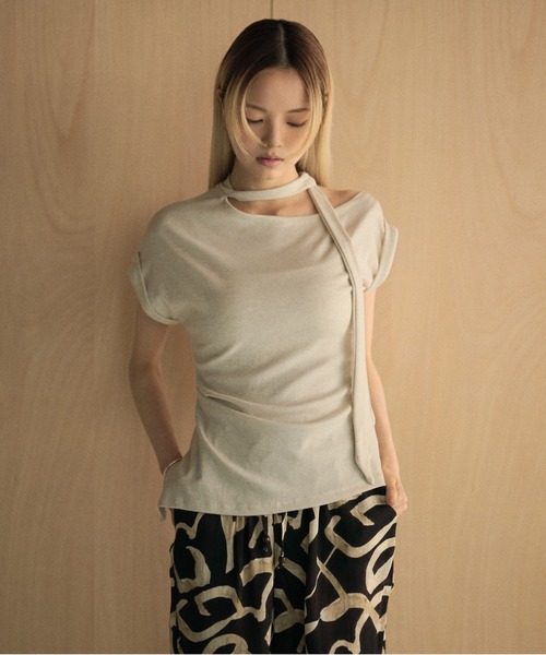 LAULEN(ローレン)の「choker neck french sleeve tops /チョーカーリボンフレンチスリーブトップス(Tシャツ/カットソー・レディース・ダークグレー/アイボリー/ホワイト・FREE)」の17枚目の写真