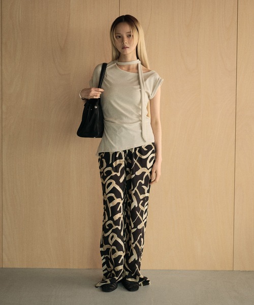 LAULEN(ローレン)の「choker neck french sleeve tops /チョーカーリボンフレンチスリーブトップス(Tシャツ/カットソー・レディース・ダークグレー/アイボリー/ホワイト・FREE)」の22枚目の写真