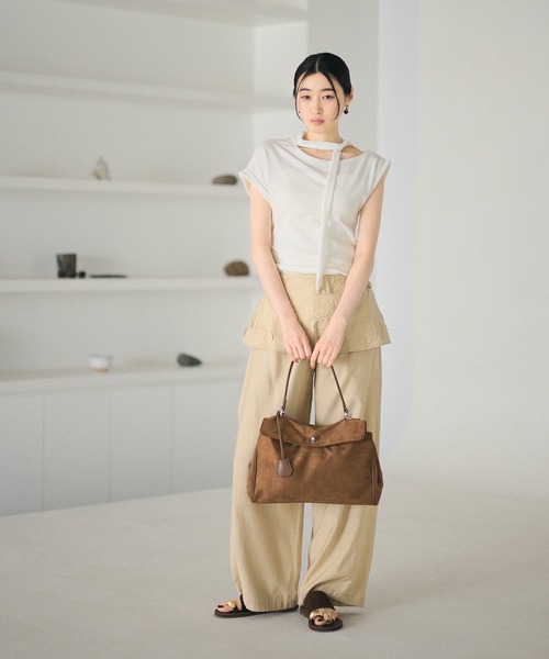 LAULEN(ローレン)の「choker neck french sleeve tops /チョーカーリボンフレンチスリーブトップス(Tシャツ/カットソー・レディース・ダークグレー/アイボリー/ホワイト・FREE)」の8枚目の写真