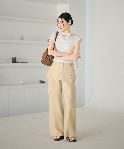 LAULEN(ローレン)の「choker neck french sleeve tops /チョーカーリボンフレンチスリーブトップス(Tシャツ/カットソー・レディース・ダークグレー/アイボリー/ホワイト・FREE)」の10枚目の写真