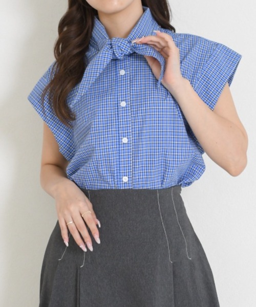 MISCH MASCH(ミッシュマッシュ)の「2026春夏新作 一部店舗限定 ミニマルノースリーブシャツ(シャツ/ブラウス・レディース・ブルー/ホワイト・フリ-)」の18枚目の写真