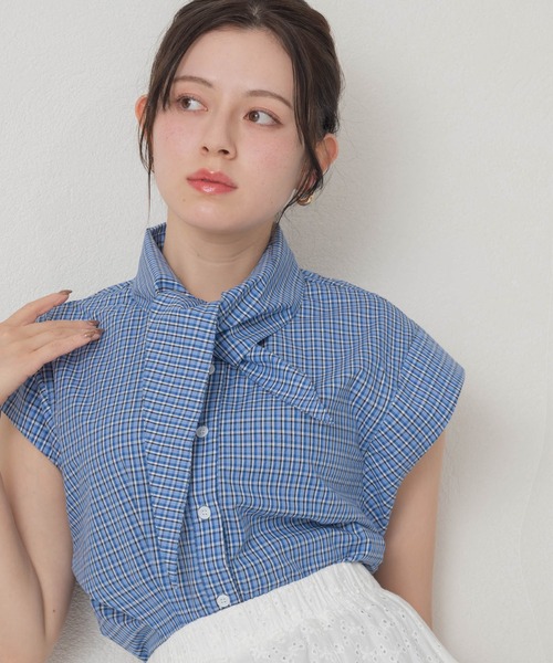 MISCH MASCH(ミッシュマッシュ)の「2026春夏新作 一部店舗限定 ミニマルノースリーブシャツ(シャツ/ブラウス・レディース・ブルー/ホワイト・フリ-)」の13枚目の写真