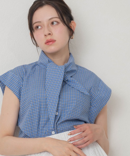 MISCH MASCH(ミッシュマッシュ)の「2026春夏新作 一部店舗限定 ミニマルノースリーブシャツ(シャツ/ブラウス・レディース・ブルー/ホワイト・フリ-)」の14枚目の写真