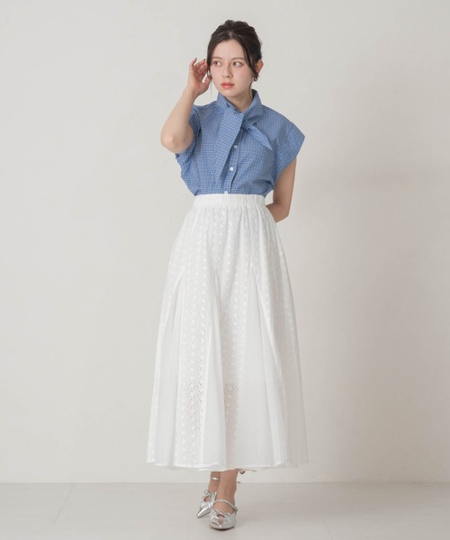 MISCH MASCH(ミッシュマッシュ)の「2026春夏新作 一部店舗限定 ミニマルノースリーブシャツ(シャツ/ブラウス・レディース・ブルー/ホワイト・フリ-)」の17枚目の写真