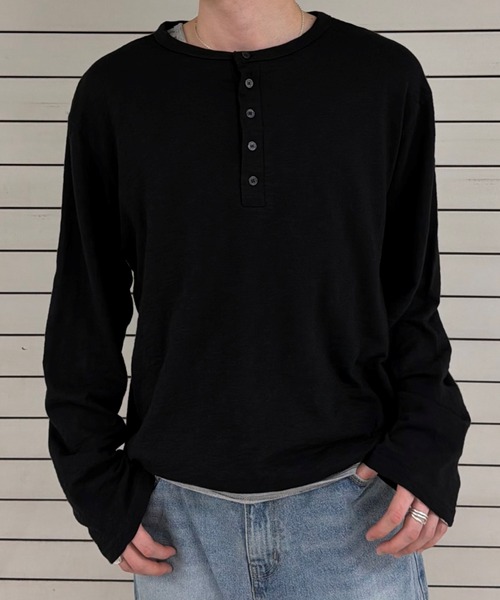 Chikashitsu +(チカシツプラス)の「【Chikashitsu +】sheer cotton henley neck long sleeve / 【チカシツプラス】シアーコットンヘンリーネックロンT<着用動画あり>(Tシャツ/カットソー・メンズ・ホワイト/ブラック/チャコール/ネイビー・ONE SIZE)」の1枚目の写真