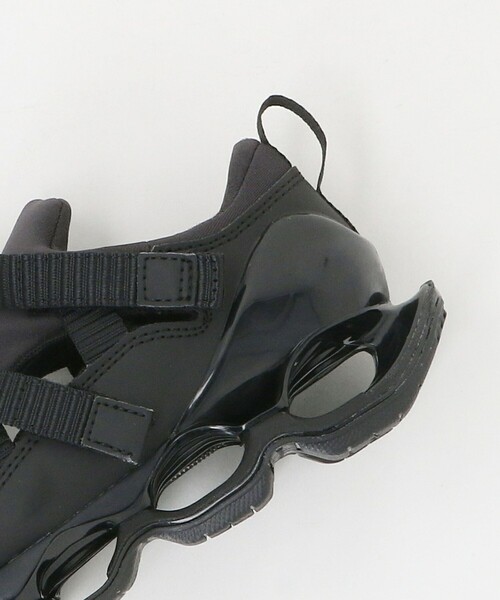 MIZUNO(ミズノ )の「<MIZUNO>WAVE PROPHECY STRAP スニーカー(スニーカー・レディース・ブラック・25cm/23.5cm/24.5cm/24cm)」の4枚目の写真