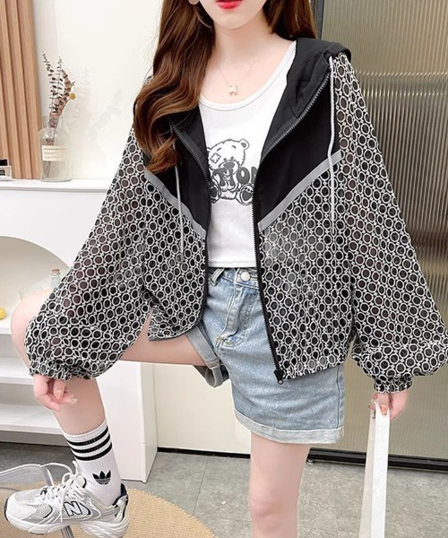 mielu(ミエル)の「ドッキングシアーパーカー(マウンテンパーカー・レディース・ブラック/ホワイト・LARGE/MEDIUM)」の3枚目の写真