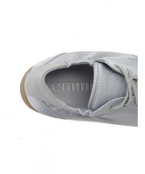 emmi（エミ）の「【em】サテンスニーカー（スニーカー・レディース・アイボリー/ライトブルー/ブラウン・23/23.5/24/24.5/25）」の9枚目の写真