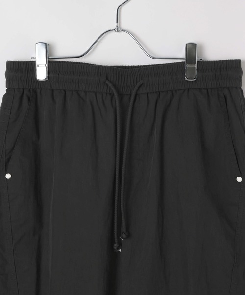 LAND MUSEUM(ランドミュージアム)の「LAND MUSEUM/テックアックパンツ(その他パンツ・メンズ・ブラック/ホワイト・MEDIUM/LARGE)」の10枚目の写真