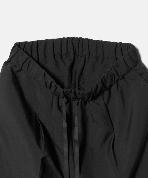 A DAY IN THE LIFE UNITED ARROWS(アデイインザライフユナイテッドアローズ)の「ポプリン イージー タックワイドパンツ ‐ウォッシャブル‐<A DAY IN THE LIFE>(その他パンツ・レディース・モカ/その他1/グレー系/ブラック・36/38)」の6枚目の写真