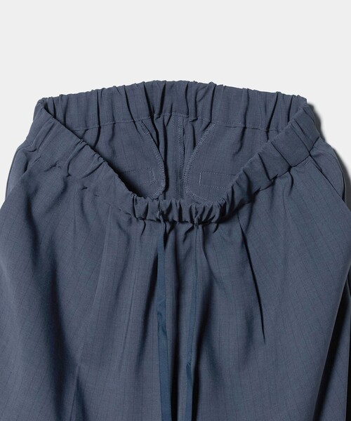 A DAY IN THE LIFE UNITED ARROWS(アデイインザライフユナイテッドアローズ)の「ポプリン イージー タックワイドパンツ ‐ウォッシャブル‐<A DAY IN THE LIFE>(その他パンツ・レディース・モカ/その他1/グレー系/ブラック・36/38)」の14枚目の写真