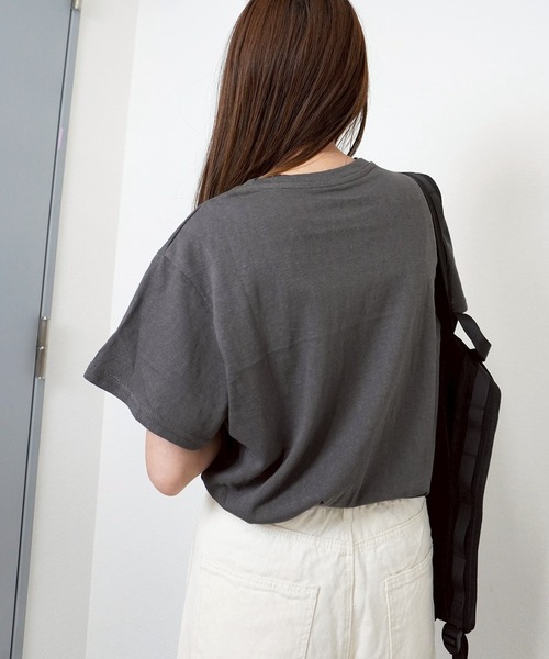 gossara(ゴサラ)の「【主役級Tシャツ】dogフォトプリントT(Tシャツ/カットソー・レディース・チャコールグレー/ホワイト/グレー・FREE)」の13枚目の写真