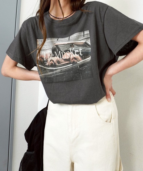 gossara(ゴサラ)の「【主役級Tシャツ】dogフォトプリントT(Tシャツ/カットソー・レディース・チャコールグレー/ホワイト/グレー・FREE)」の14枚目の写真