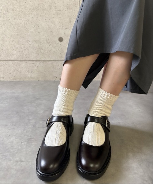 Jeffrey Campbell（ジェフリーキャンベル）の「メリージェーン カットデザインシューズ（パンプス・レディース・ブラック・38/39/36/37）」の17枚目の写真