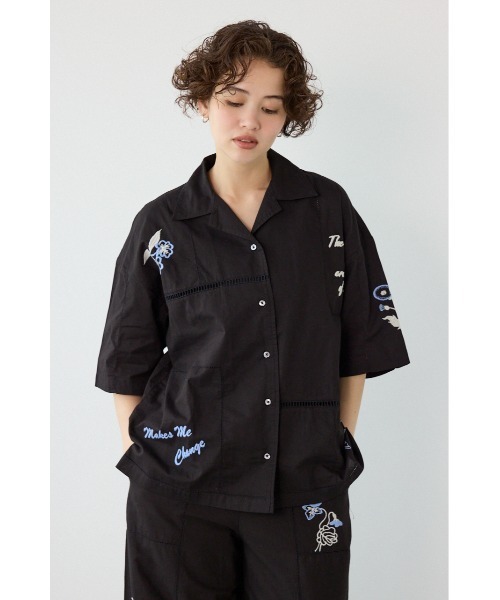 RODEO CROWNS WIDE BOWL(ロデオクラウンズワイドボウル)の「INDIA EMBROIDERY シャツ(シャツ/ブラウス・レディース・オフホワイト/ブラック・FREE)」の3枚目の写真