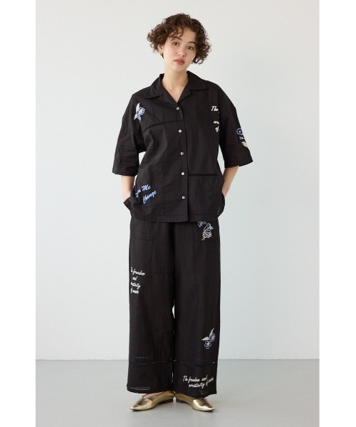 RODEO CROWNS WIDE BOWL(ロデオクラウンズワイドボウル)の「INDIA EMBROIDERY シャツ(シャツ/ブラウス・レディース・オフホワイト/ブラック・FREE)」の6枚目の写真